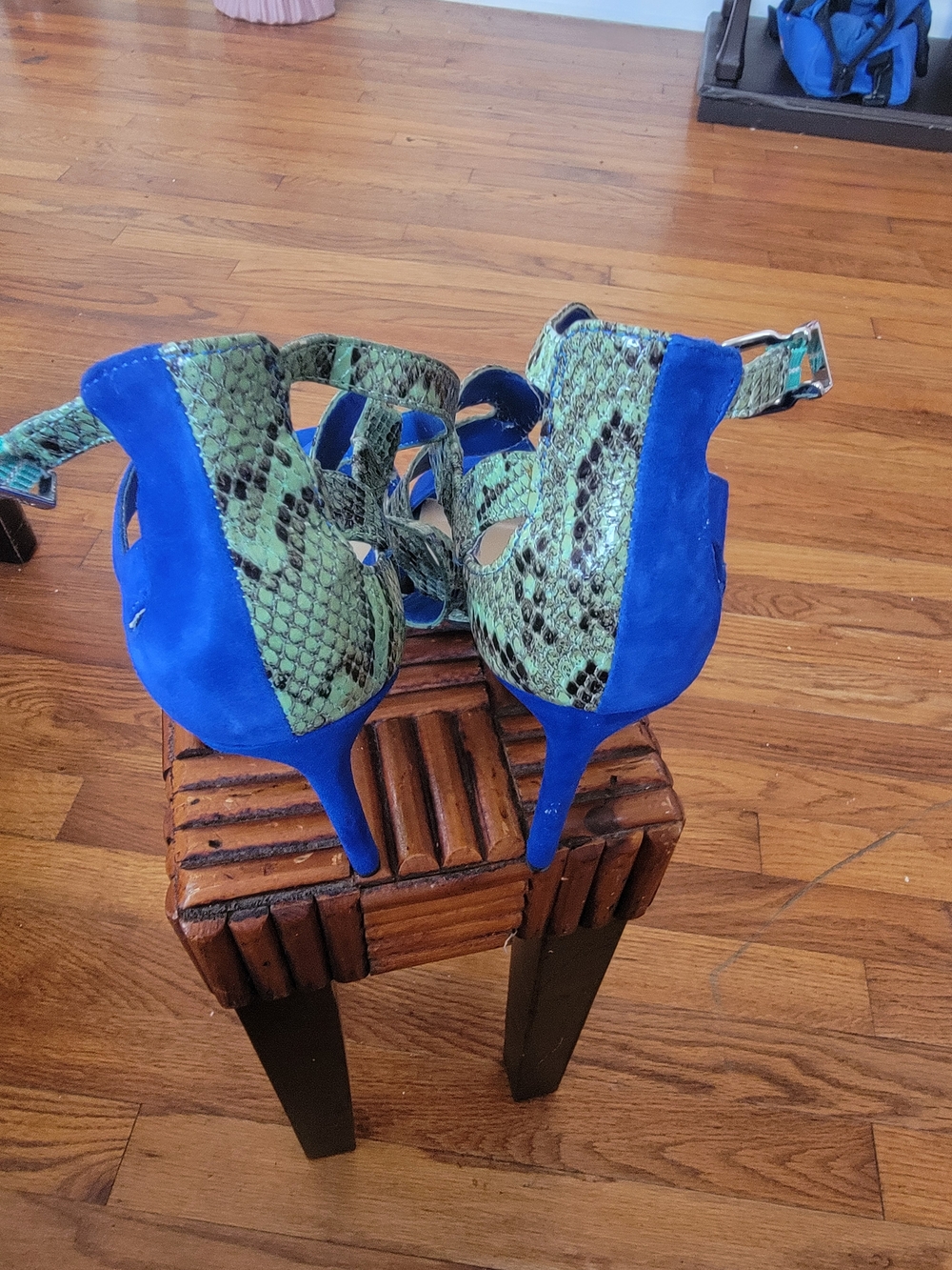 Gianni Bini Blue Suede Sandals with Green Snake-Print Straps - Picture 2 of 6